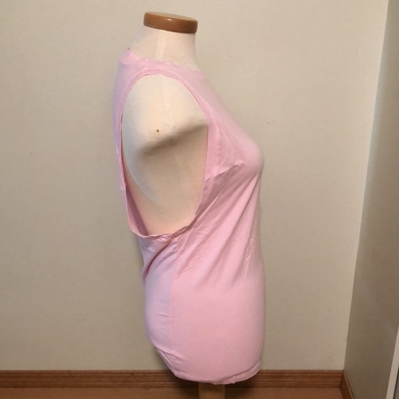 Under Arbour tank top , size M. - Picture 2 of 3